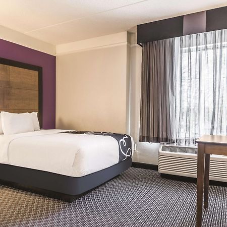 Hotel La Quinta By Wyndham Alexandria Airport Exteriér fotografie