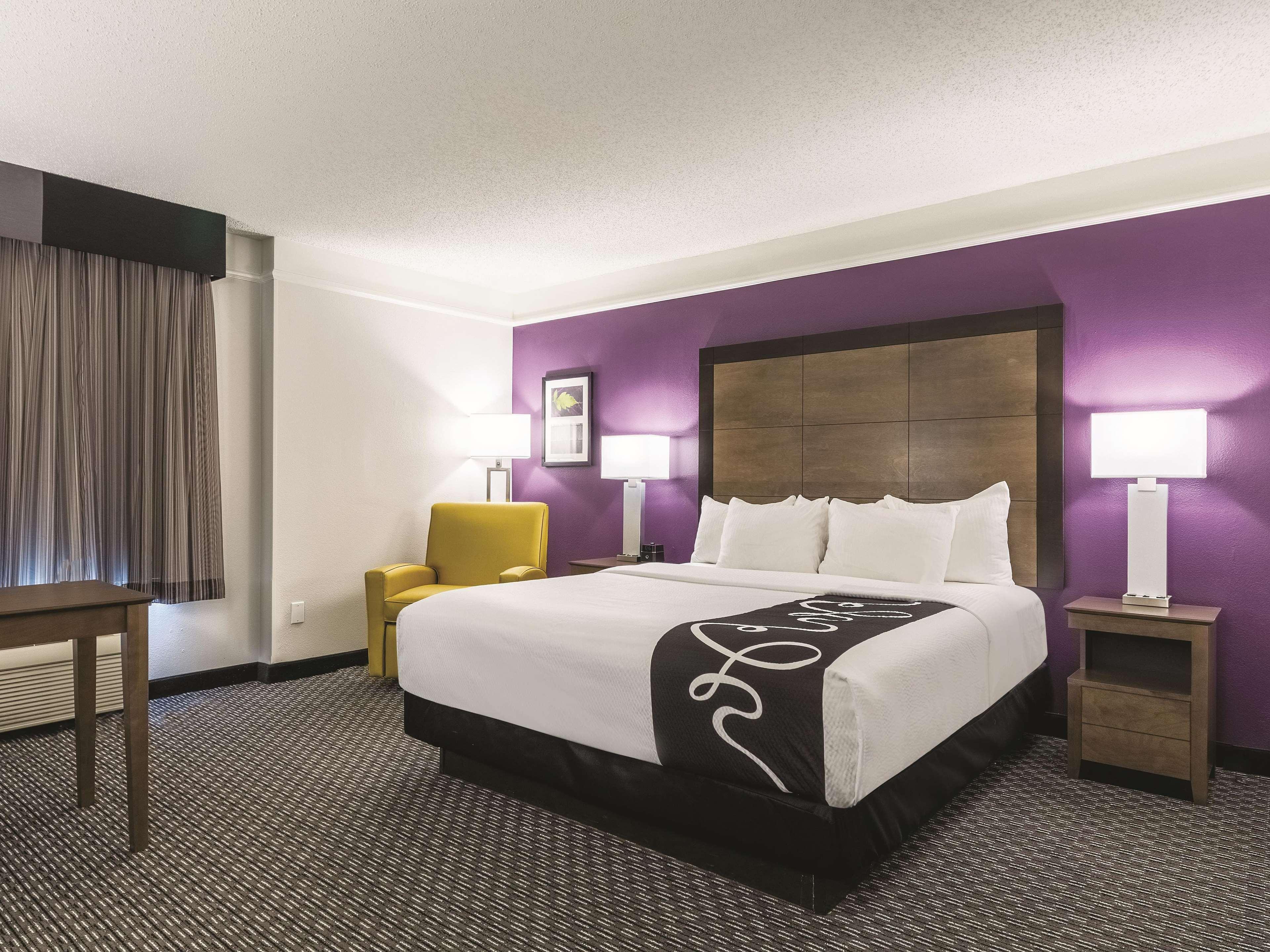 Hotel La Quinta By Wyndham Alexandria Airport Exteriér fotografie
