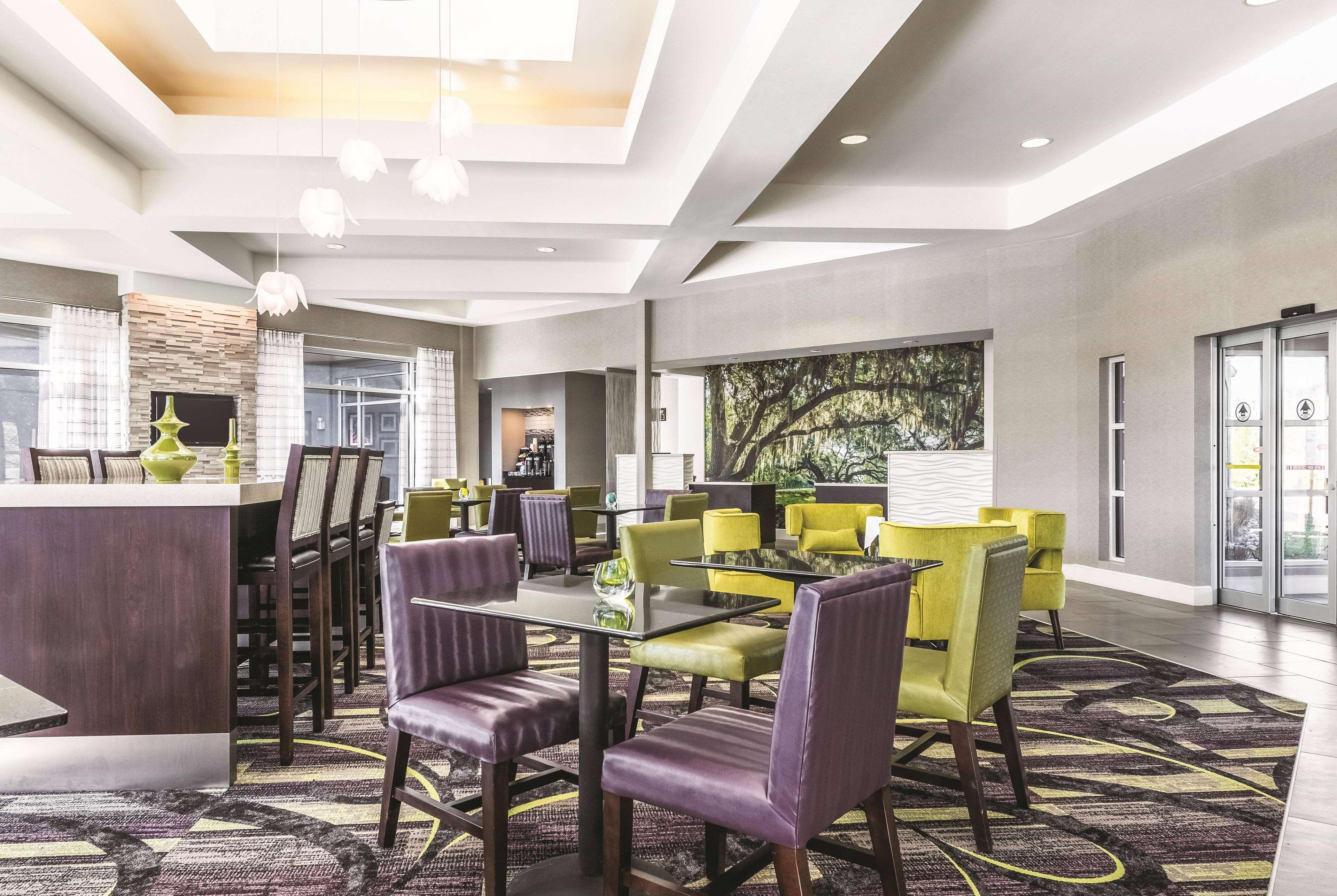 Hotel La Quinta By Wyndham Alexandria Airport Exteriér fotografie