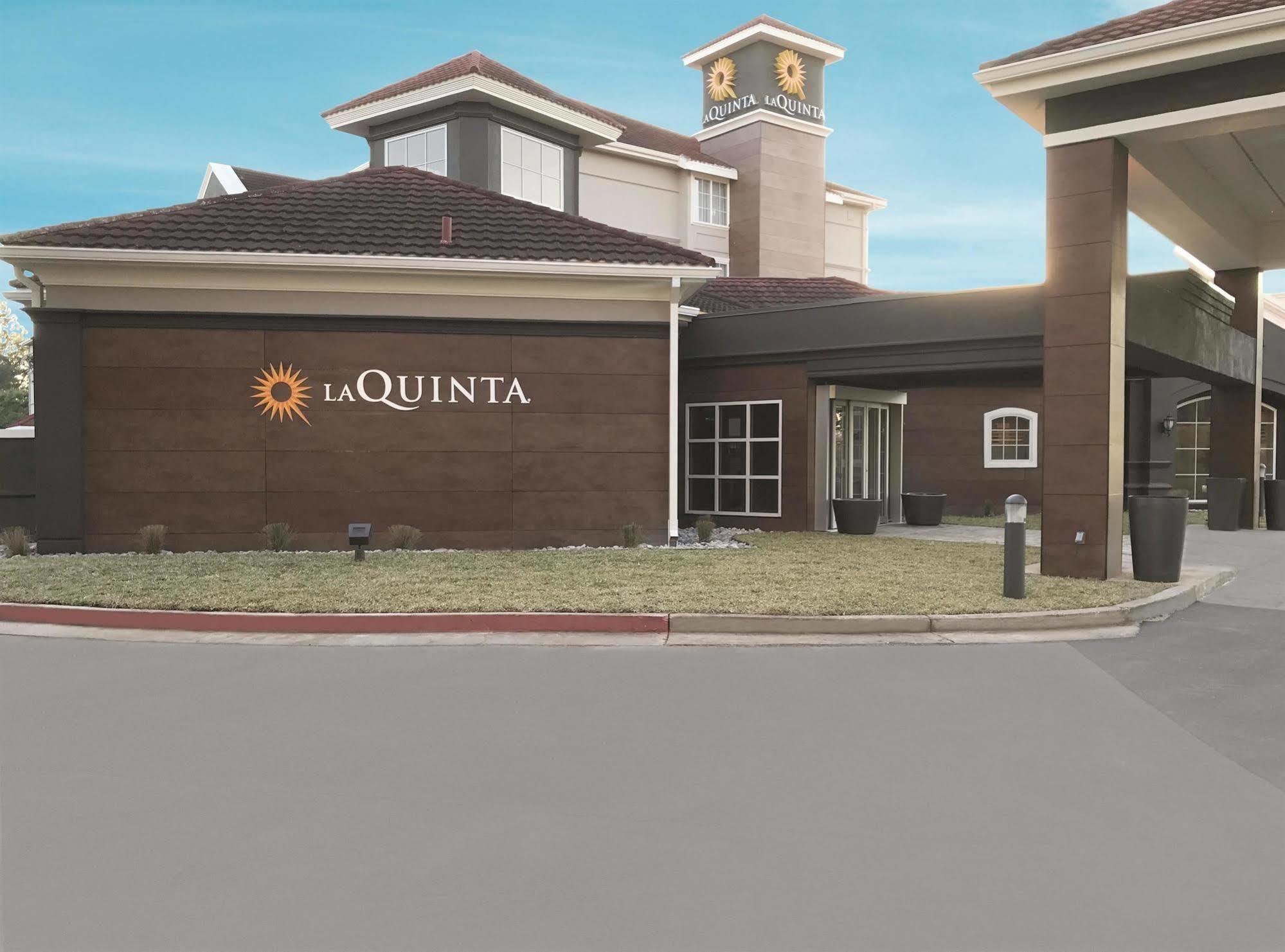 Hotel La Quinta By Wyndham Alexandria Airport Exteriér fotografie