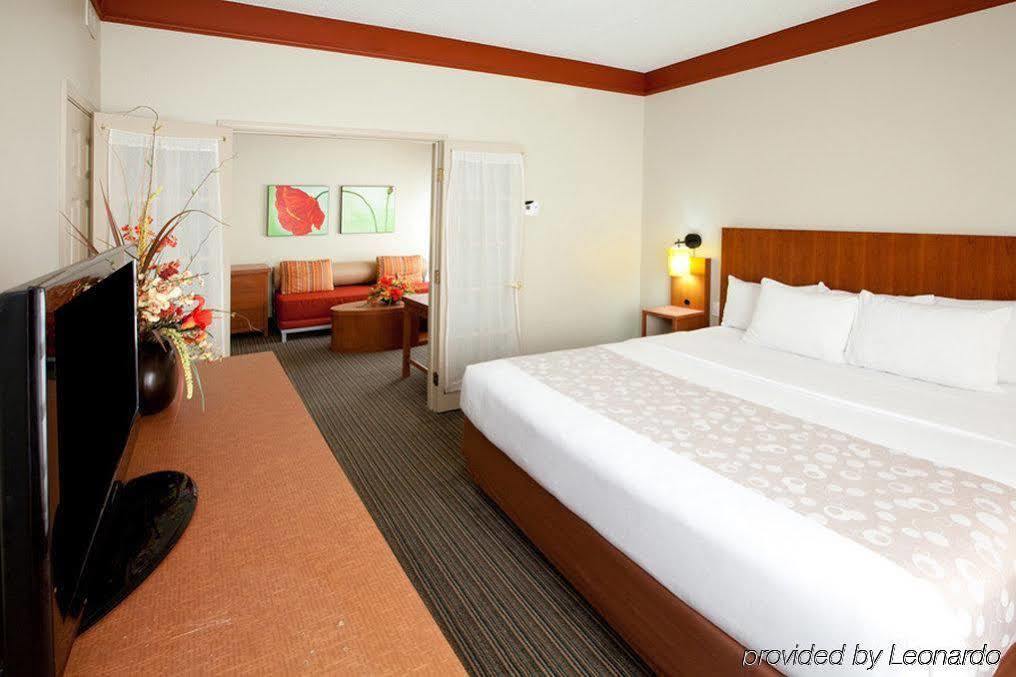 Hotel La Quinta By Wyndham Alexandria Airport Exteriér fotografie